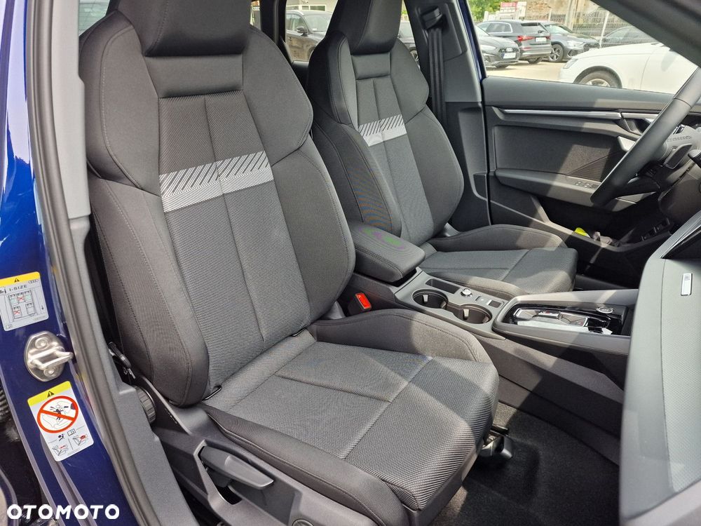 Audi A3 Sportback - 13