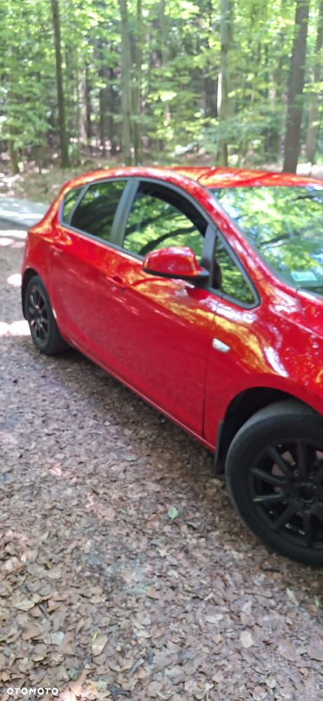 Opel Astra 1.6 T Enjoy - 7