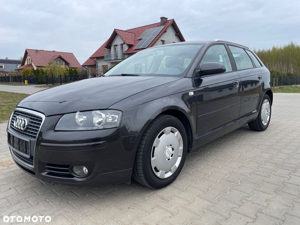 Audi A3 Sportback 1.4 TFSI Attraction - 1