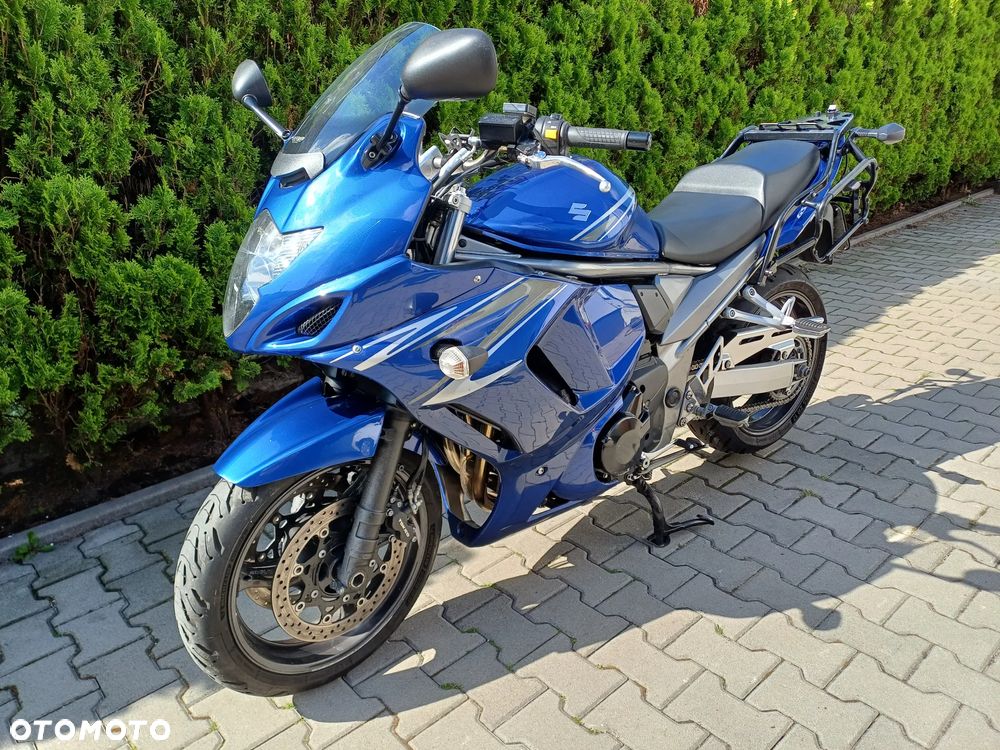 Suzuki GSX - 1