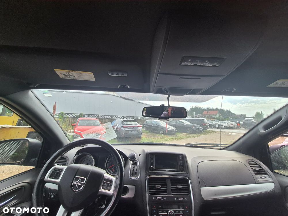 Dodge Grand Caravan 3.6 R/T - 11