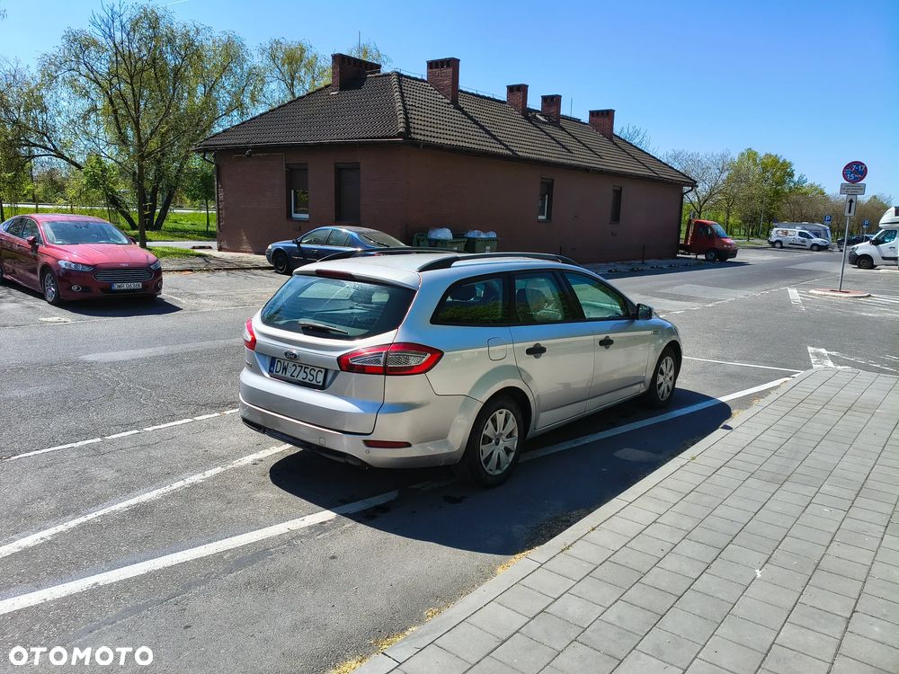 Ford Mondeo 2.0 TDCi Ambiente - 5