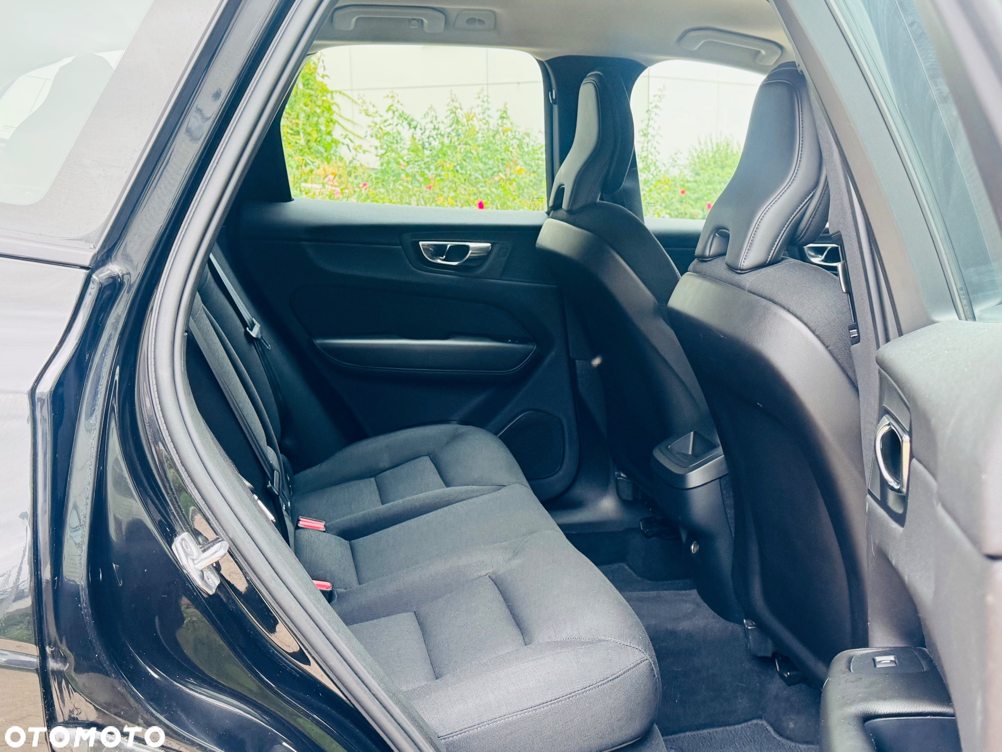 Volvo XC 60 T4 Momentum - 37