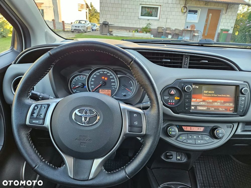 Toyota Yaris 1.0 Active - 17