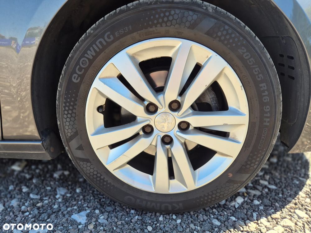 Peugeot 308 1.6 BlueHDi Active S&S EAT6 - 14
