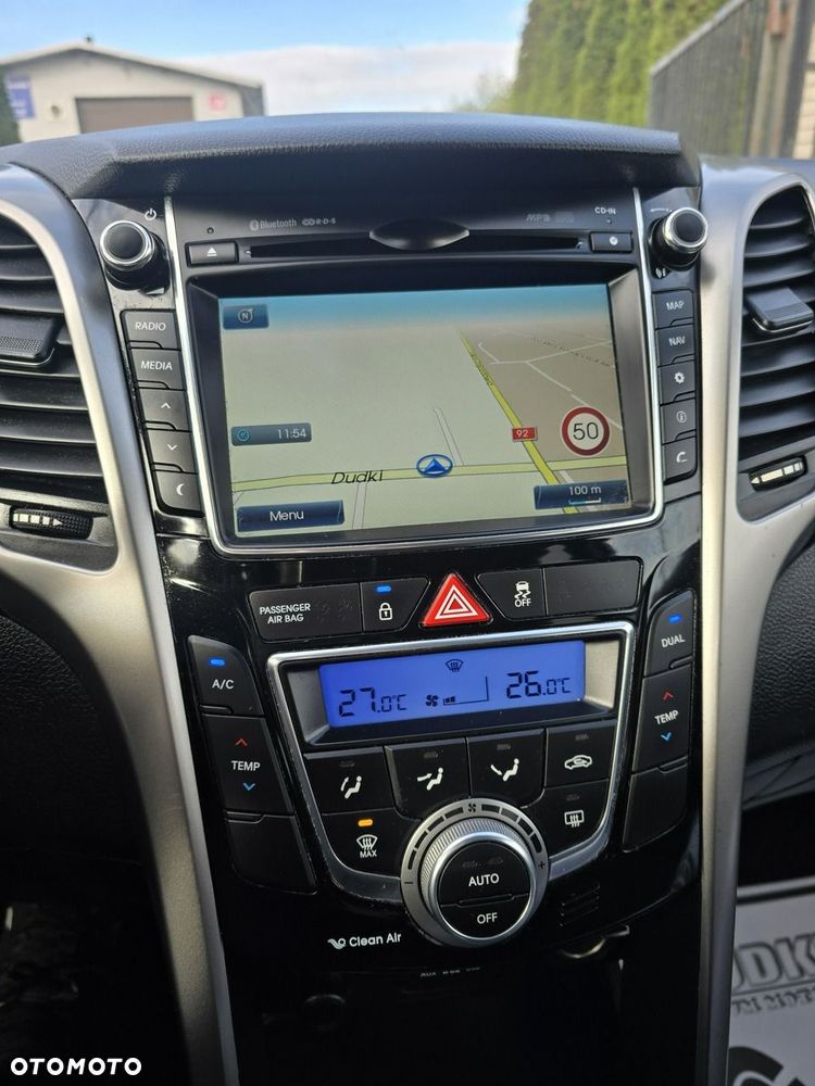 Hyundai i30 - 32