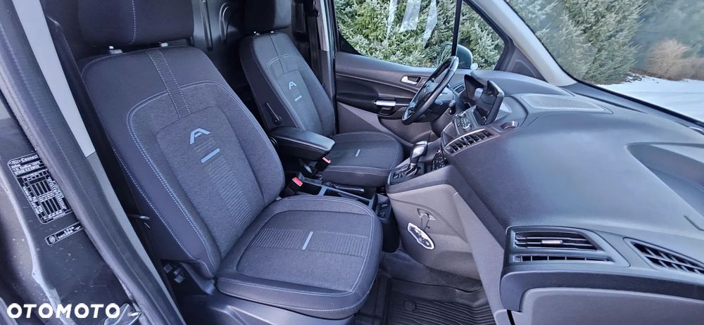 Ford Transit Connect - 11