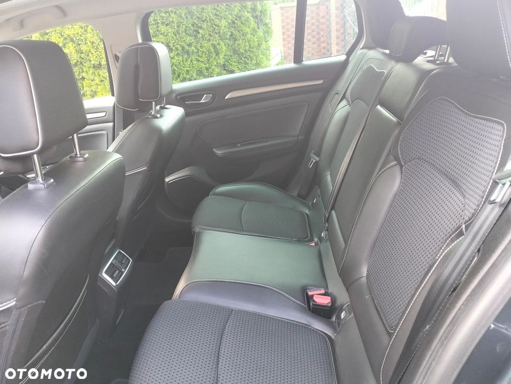 Renault Megane ENERGY TCe 130 BOSE EDITION - 13