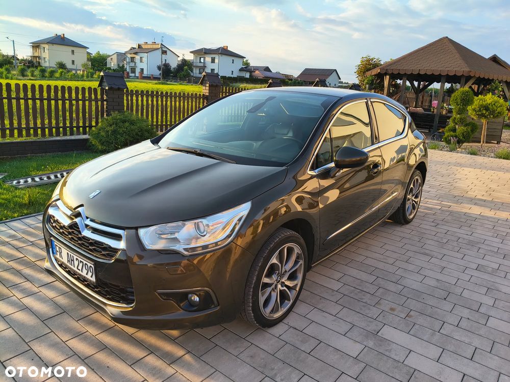 Citroën DS4 HDi 165 SoChic - 3
