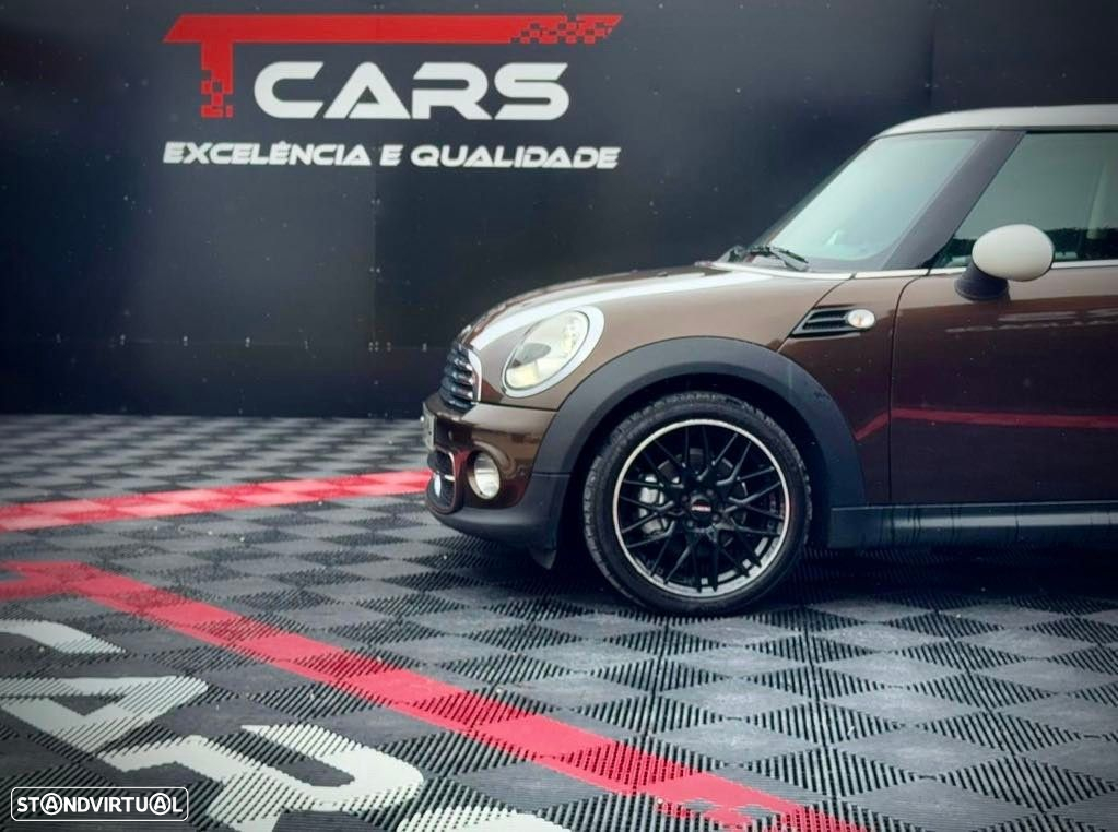 MINI 3 Portas Cooper D - 26