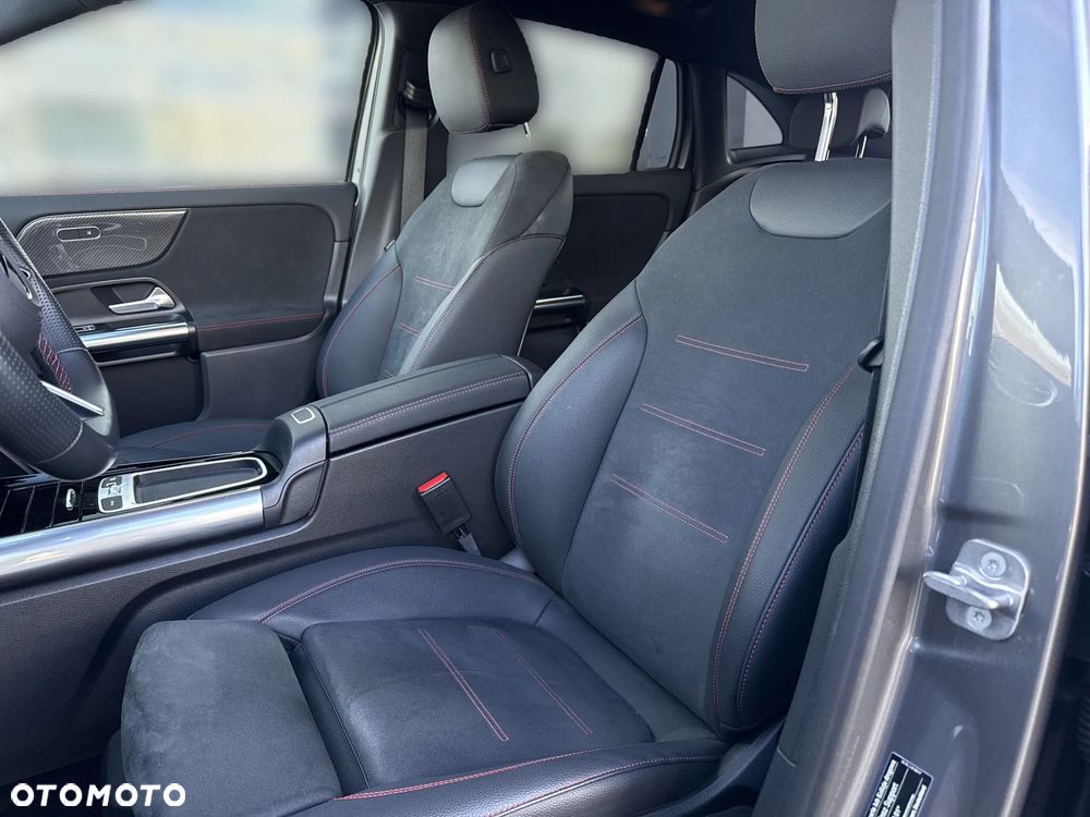 Mercedes-Benz GLA 250 e PHEV AMG Line 8G-DCT - 13