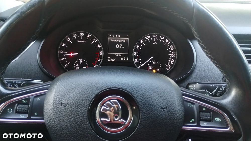 Skoda Octavia 2.0 TDI Ambition DSG - 22