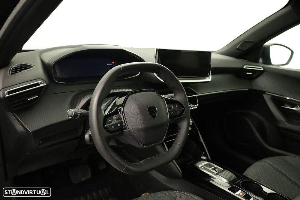 Peugeot e-2008 50 kWh Allure - 8