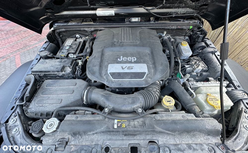 Jeep Wrangler - 8
