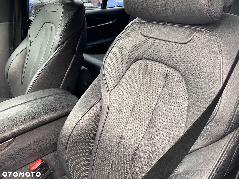 BMW X5 xDrive50i Sport-Aut - 27