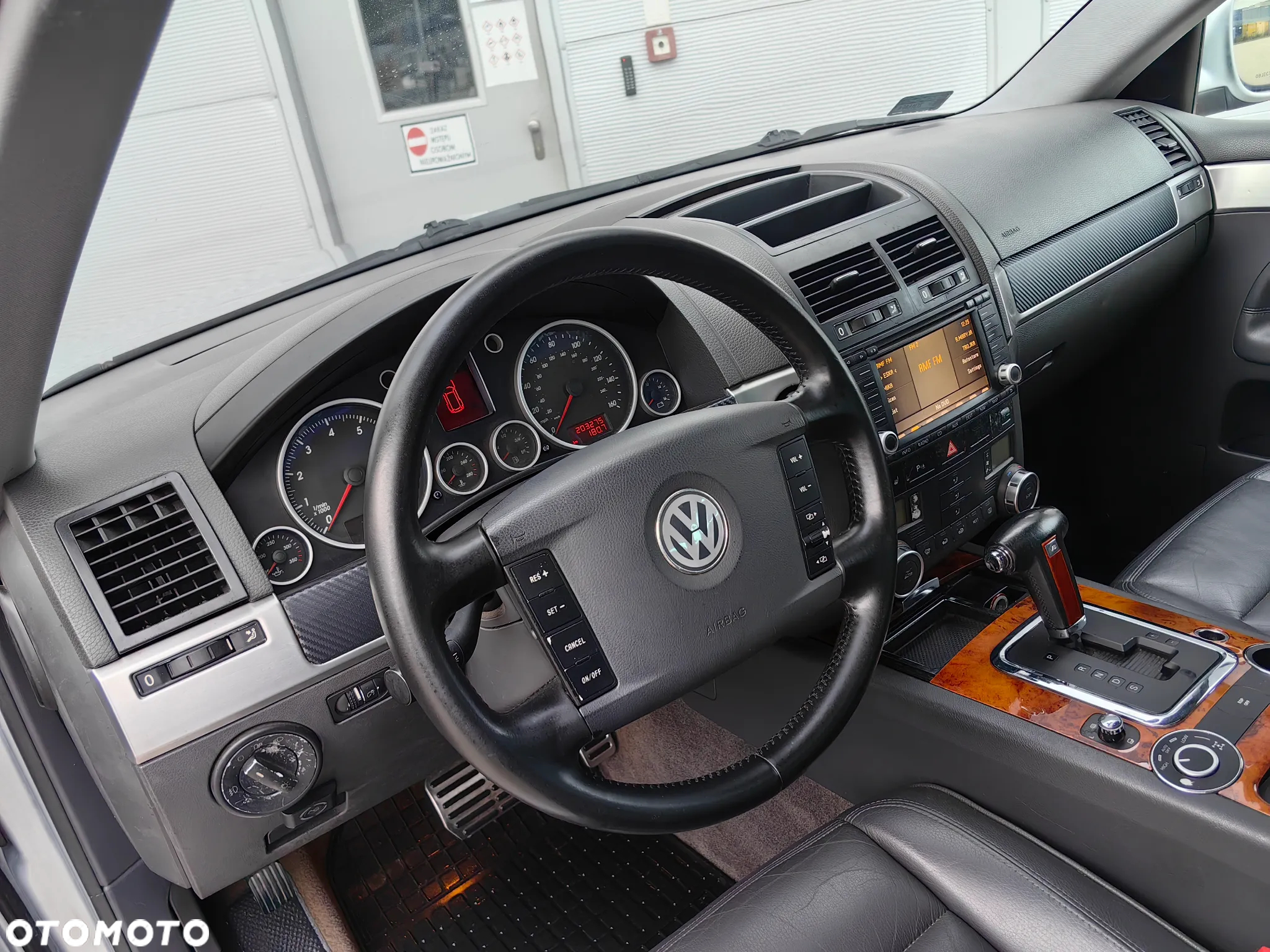 Volkswagen Touareg 4.2 V8 Automatik - 14