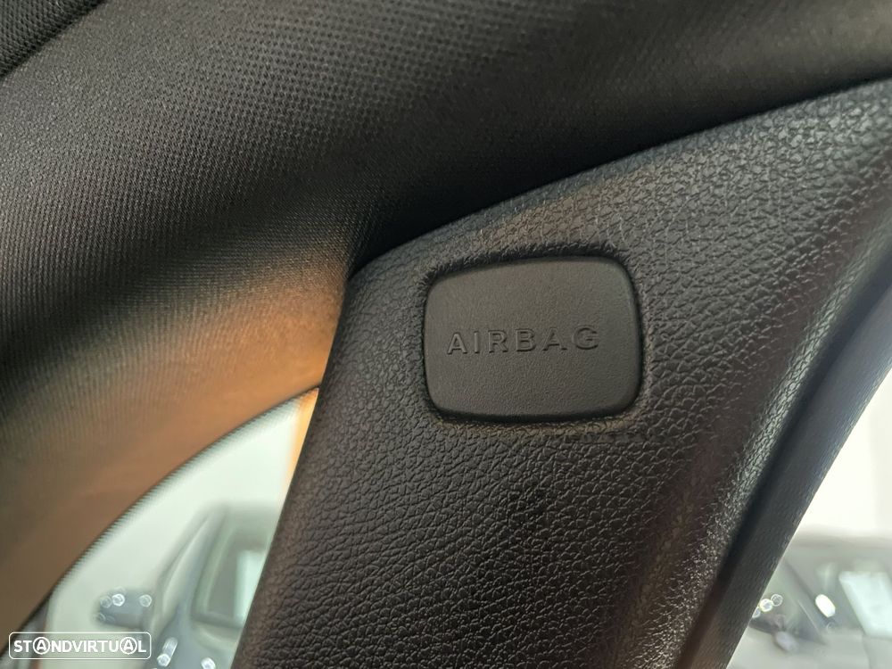 Mercedes-Benz B 180 d Style - 35