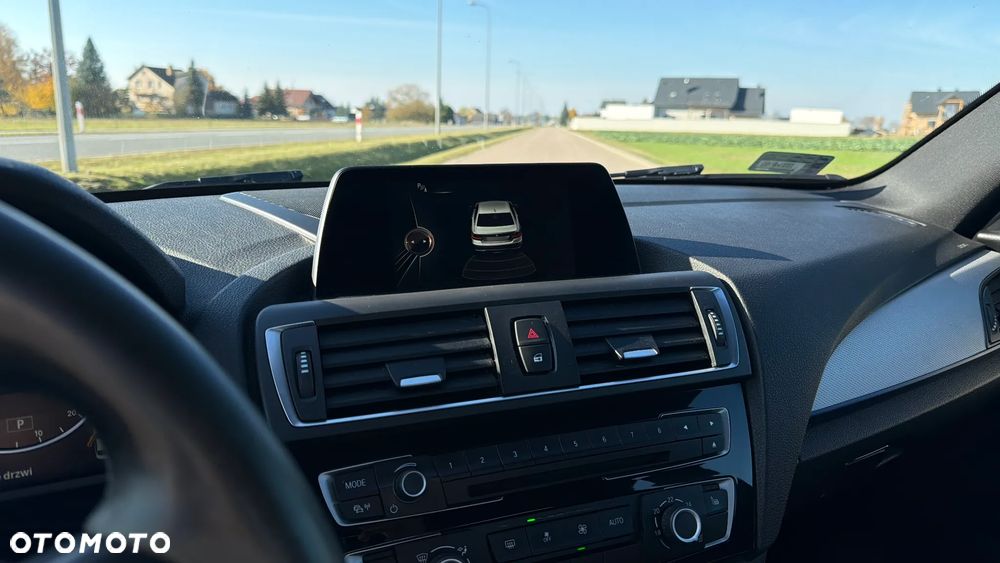 BMW Seria 2 218d M Sport - 12