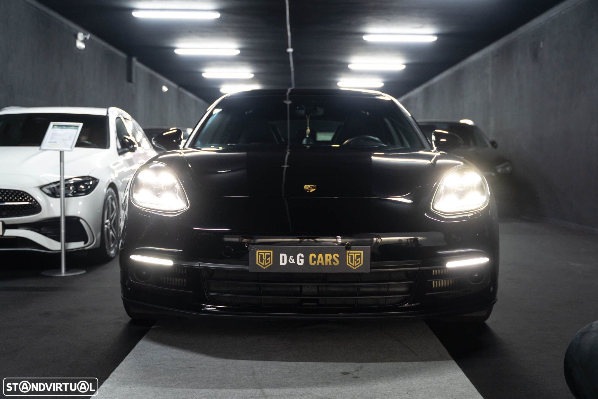 Porsche Panamera Sport Turismo 4 E-Hybrid 10 Years Edition - 22
