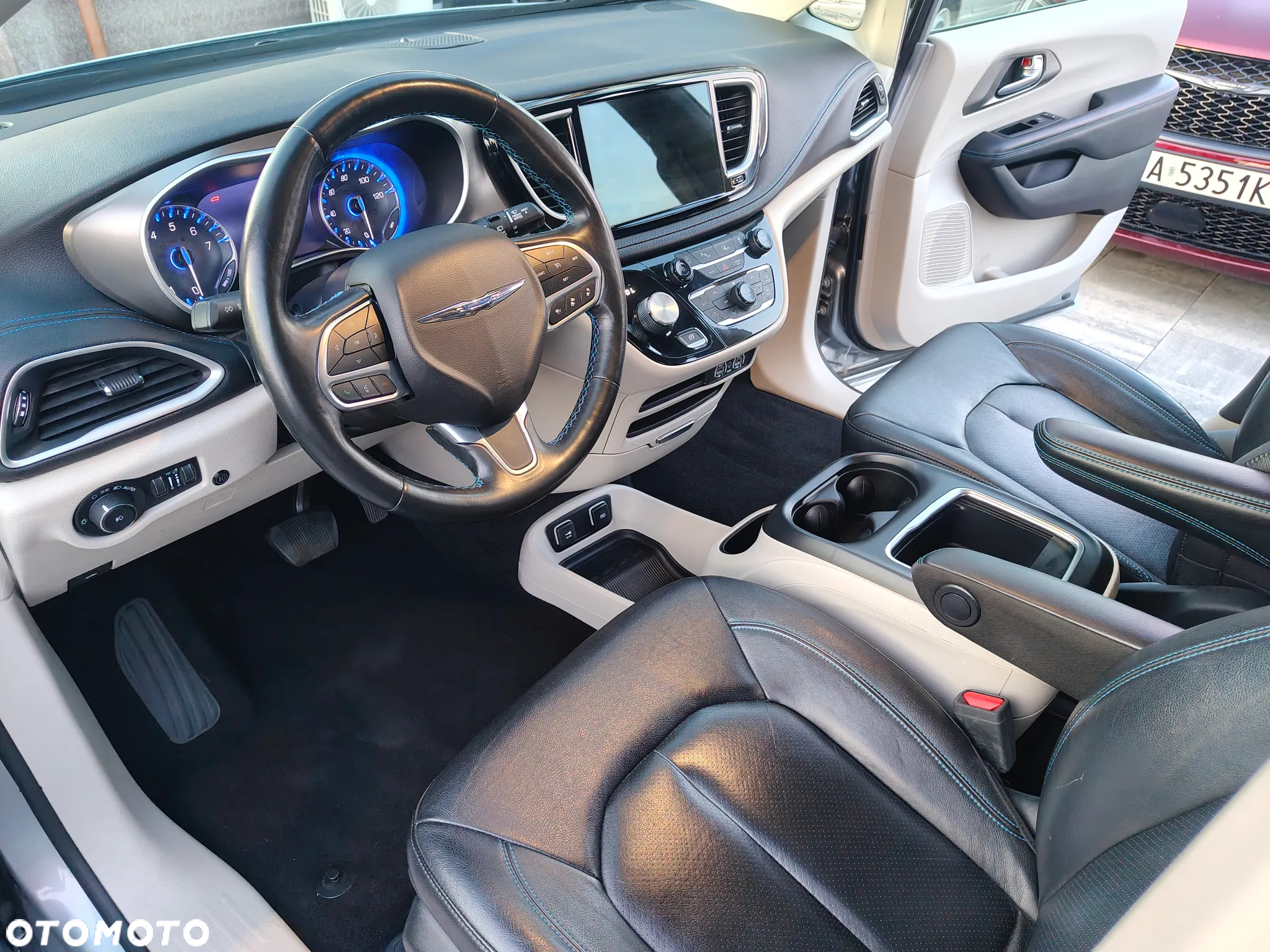Chrysler Pacifica - 25