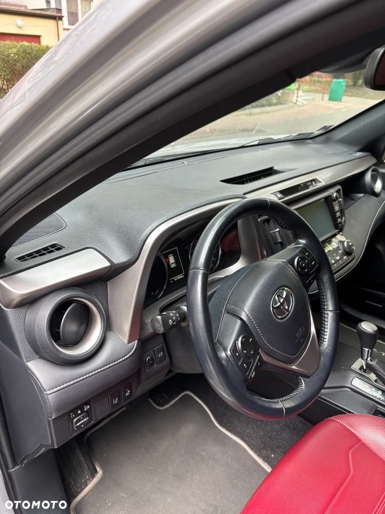 Toyota RAV4 Hybrid Selection 4x4 - 7