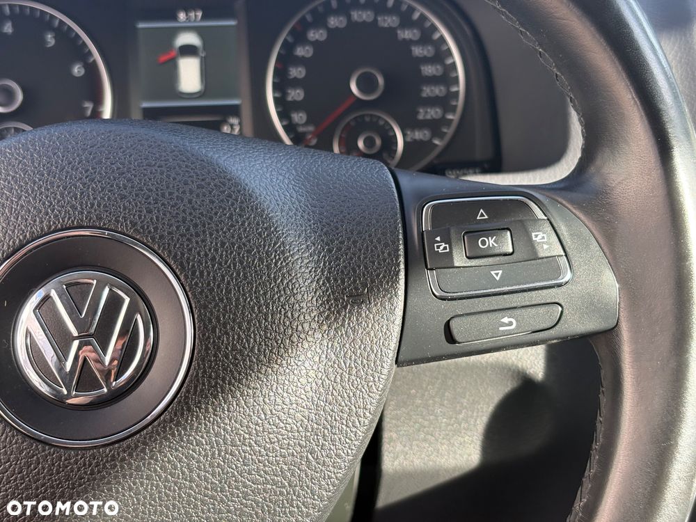 Volkswagen Touran 1.4 TGI BlueMotion DSG Cup - 10