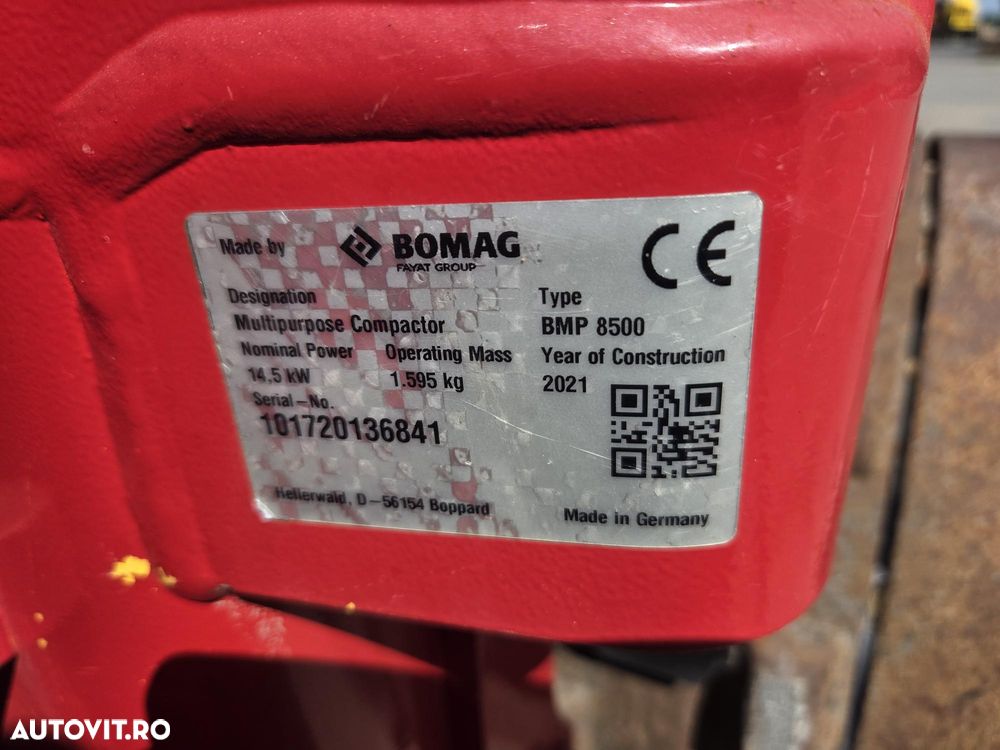 Bomag BOMAG 850, PICIOR DE OAIE, RADIOCOMANDA, latime tambur 0,8m, Masa operationala 1,5t, lungime 2m, motor Kubota 20CP, posibilitate leasing 4 ani, CA NOU-PROMOTIE 20.900 EUR+tva - 24