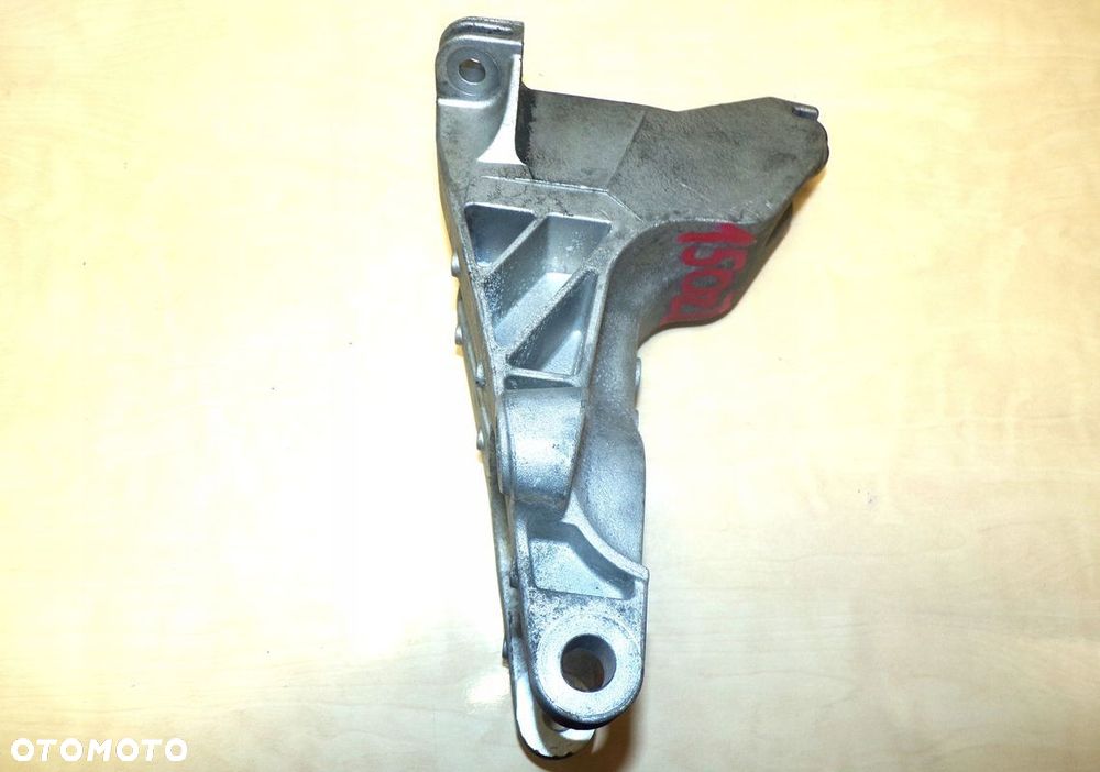 VW TRANSPORTER T5 03- 1.9 TDI ŁAPA SILNIKA - 1