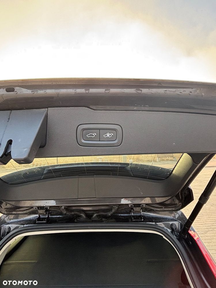 Volvo V60 B4 B Plus Dark - 13