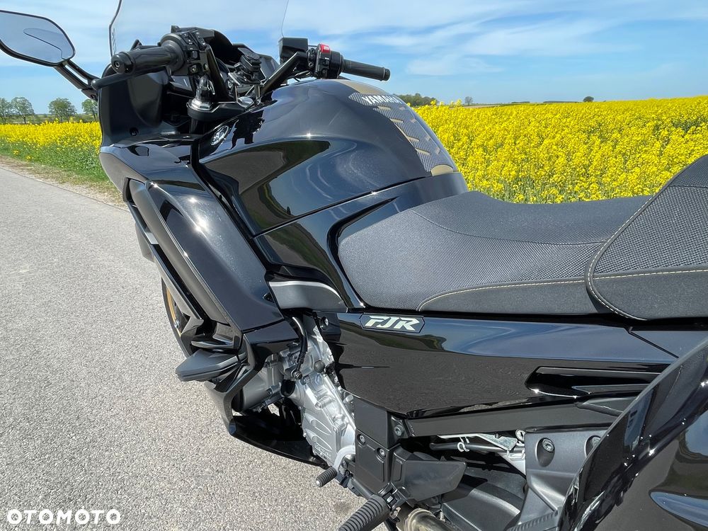 Yamaha FJR - 10