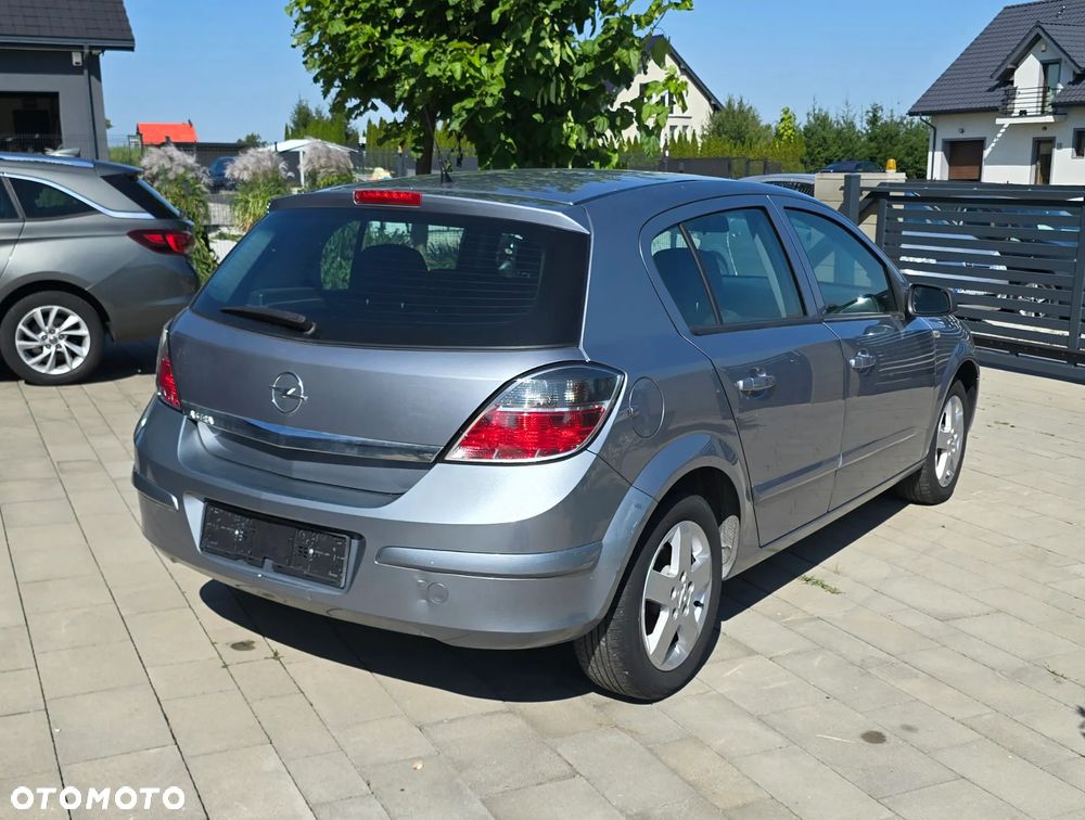 Opel Astra 1.4 Enjoy - 19