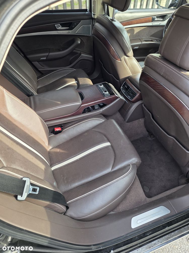Audi A8 4.2 FSI Quattro - 11