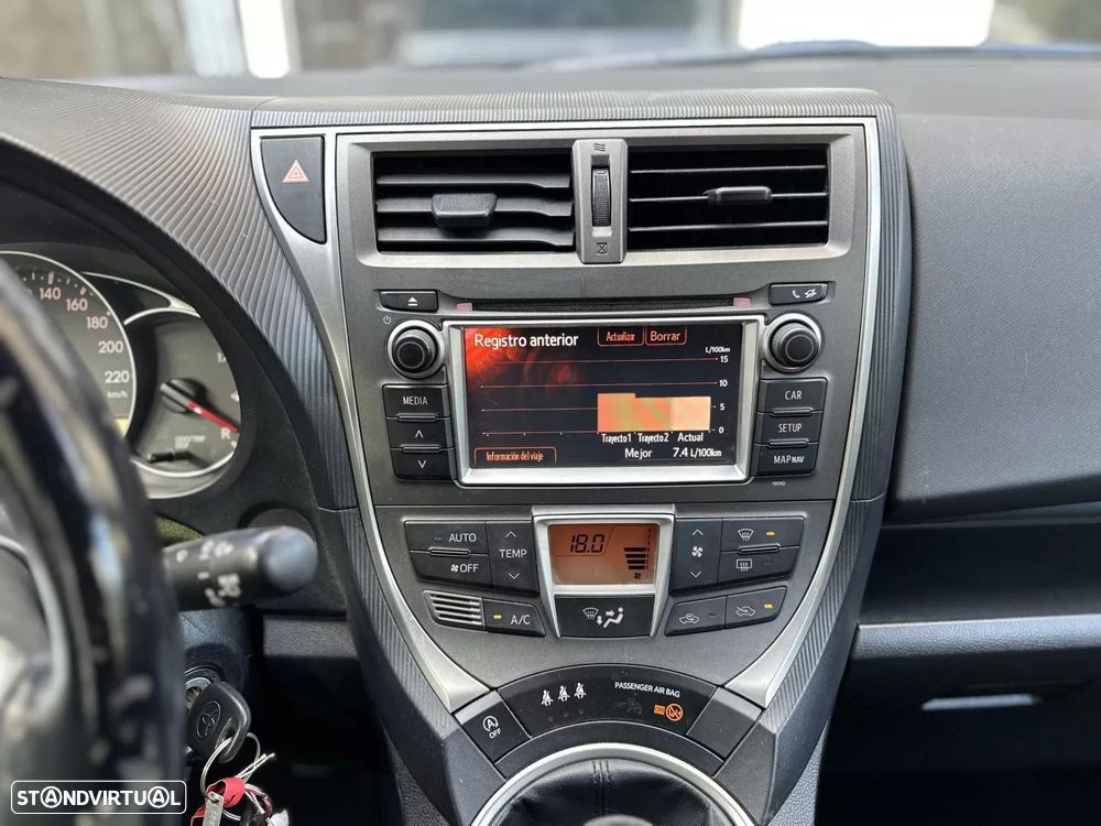 Toyota Verso-S 1.33 VVT-i Exclusive+Navi - 16