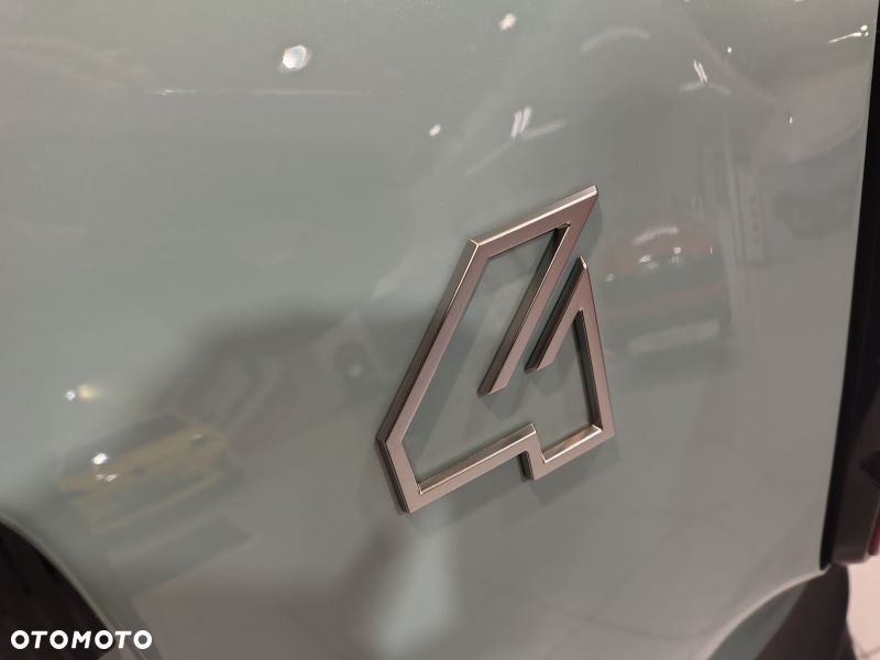 Renault 4 - 5