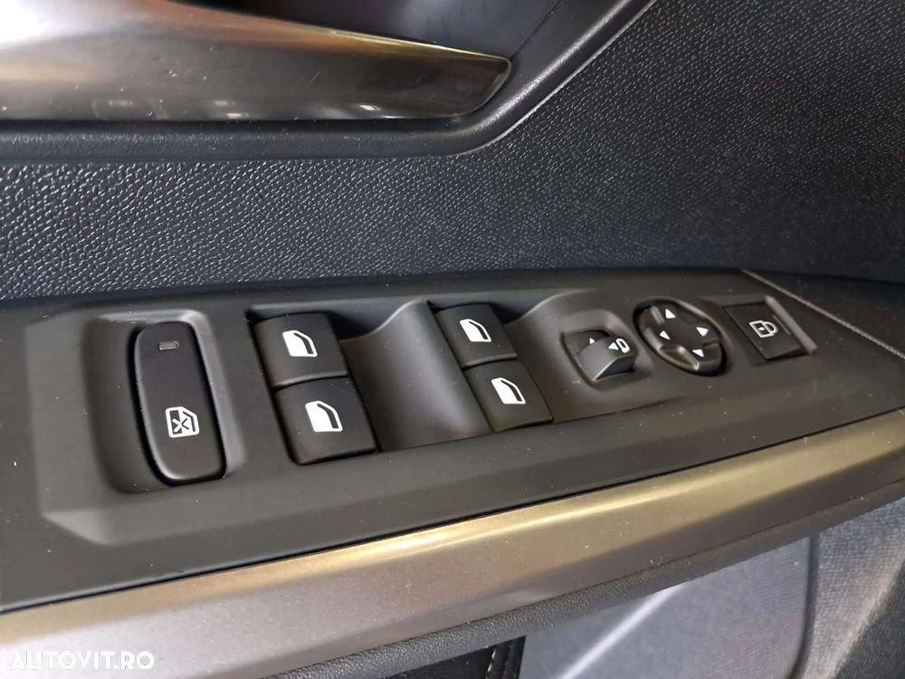 Peugeot 3008 e-3008 73 kWh Allure - 16