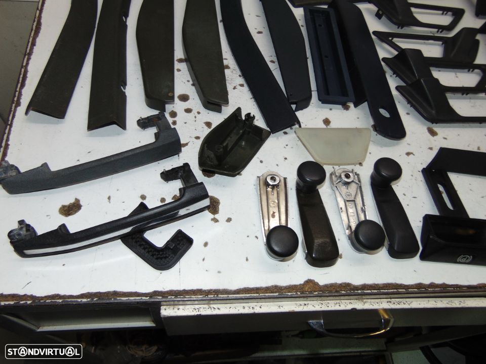 Mercedes w124 carrinha várias guarnições e pequenas peças - 10