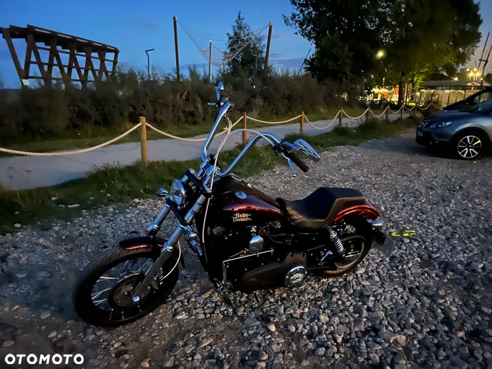 Harley-Davidson Dyna Street Bob - 33