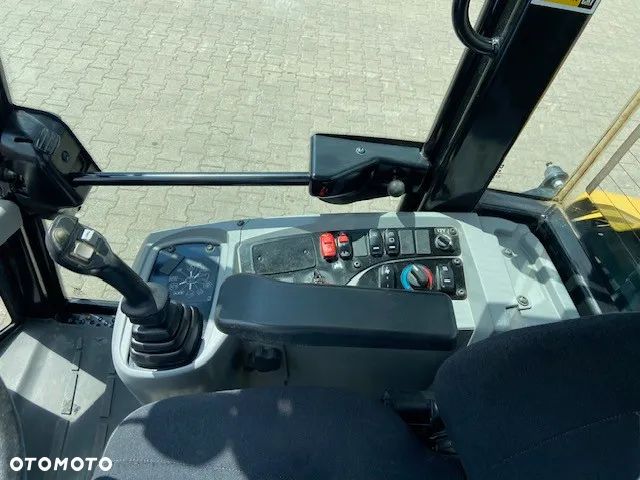 Caterpillar 906M - 29