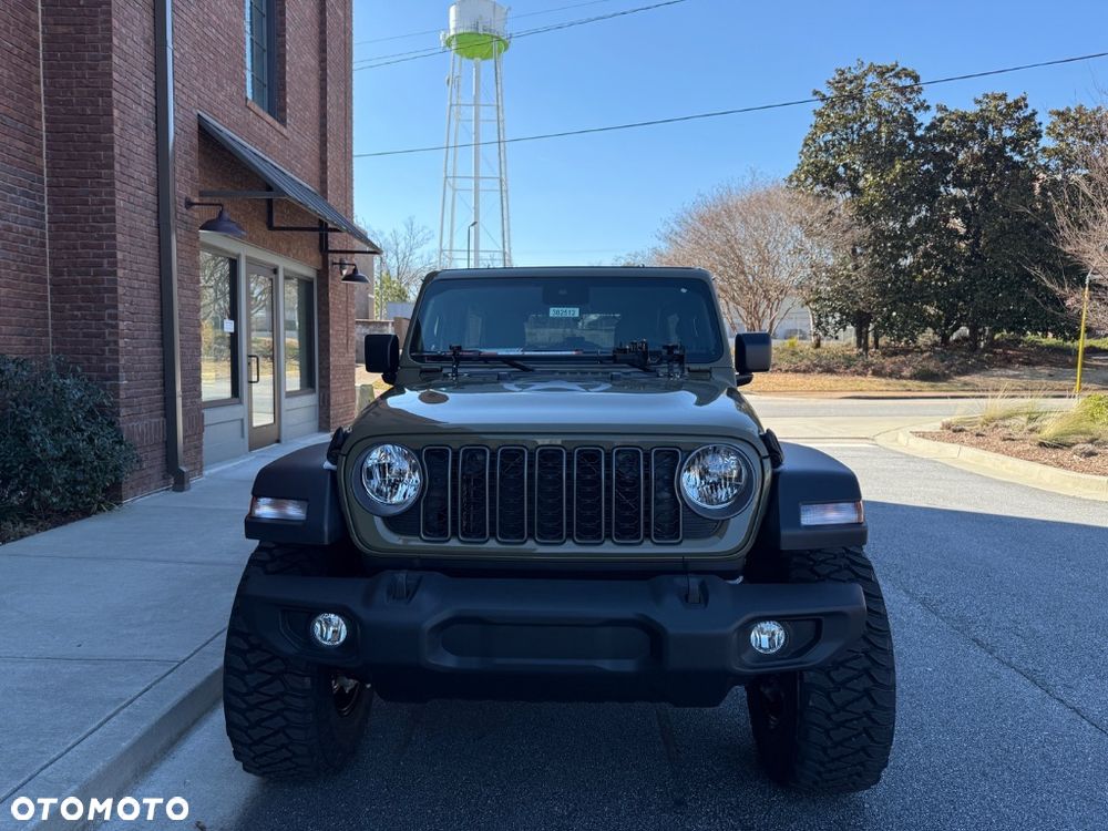 Jeep Wrangler - 10