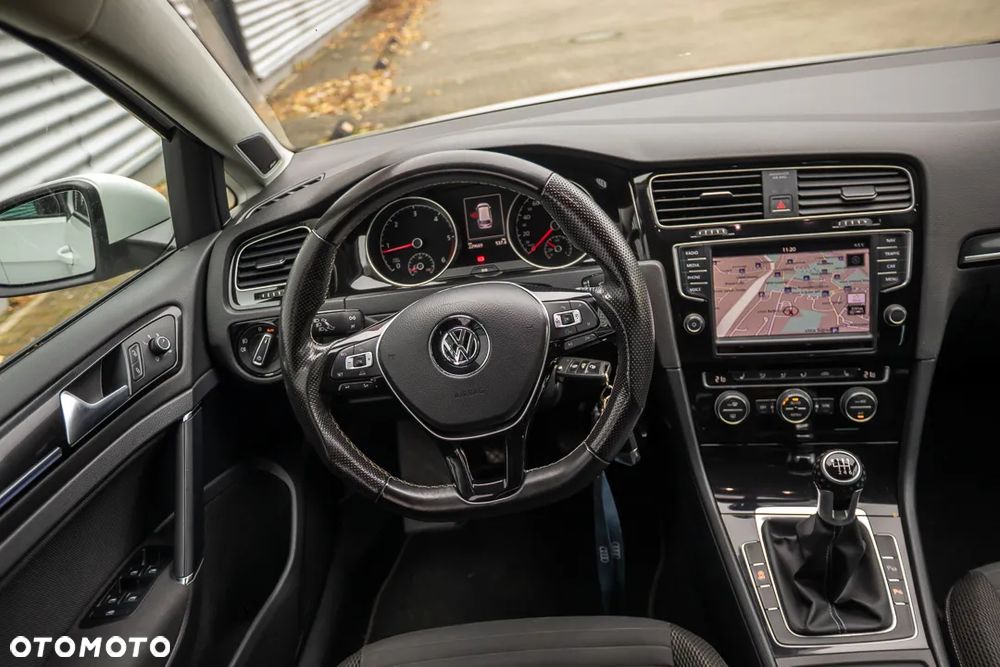 Volkswagen Golf 2.0 BlueTDI Cup - 40