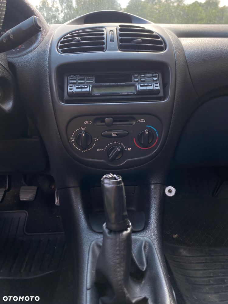 Peugeot 206 - 4