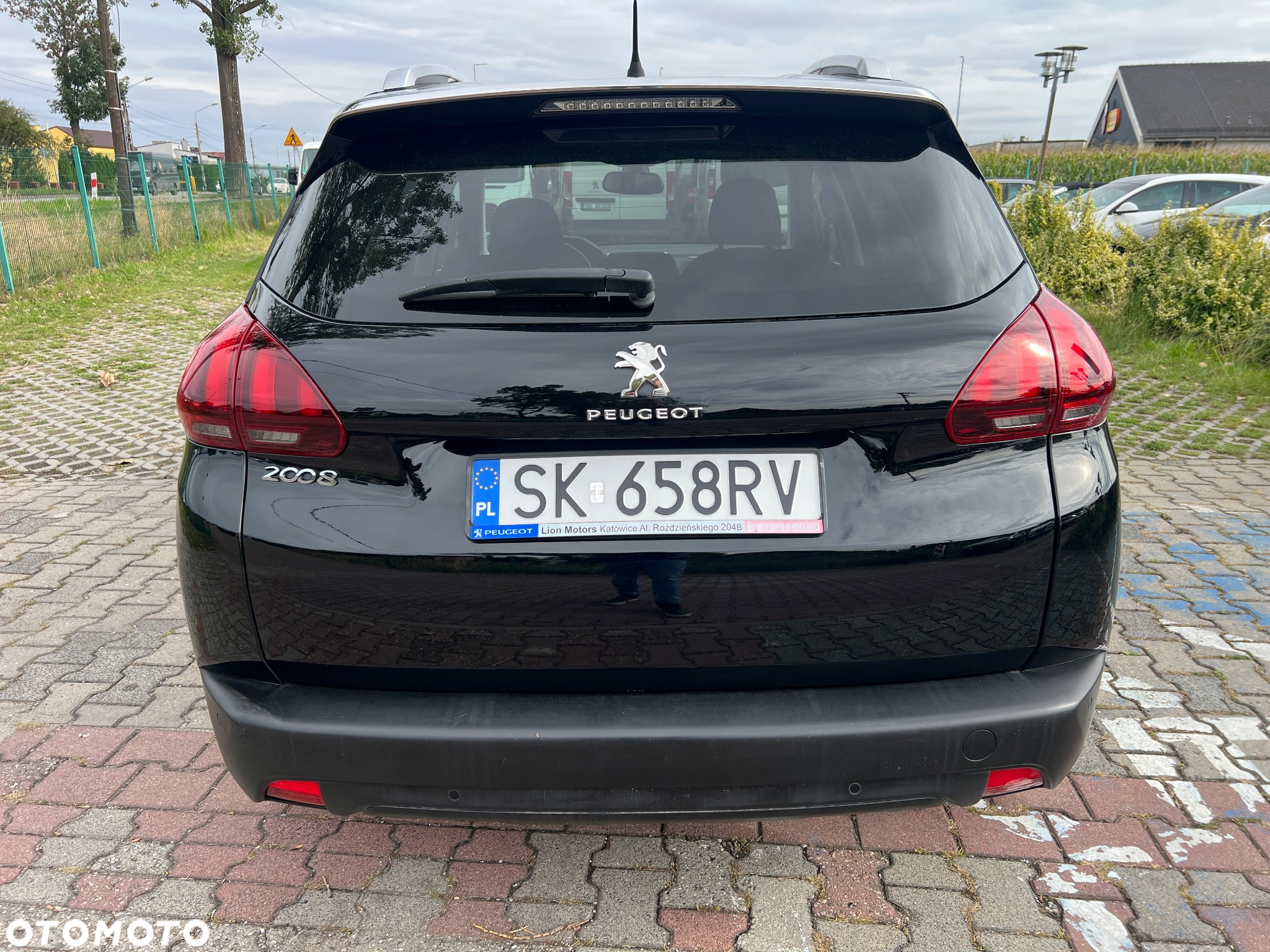 Peugeot 2008 1.2 Pure Tech Signature - 30
