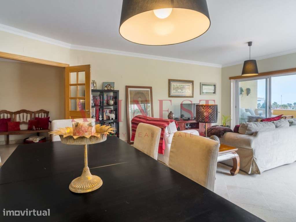 APARTAMENTO T3 NOS JARDINS DA PAREDE VOLTADO AO MAR E JARDIM - Grande imagem: 5/22