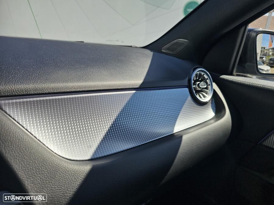 Mercedes-Benz EQA 250+ Progressive - 28