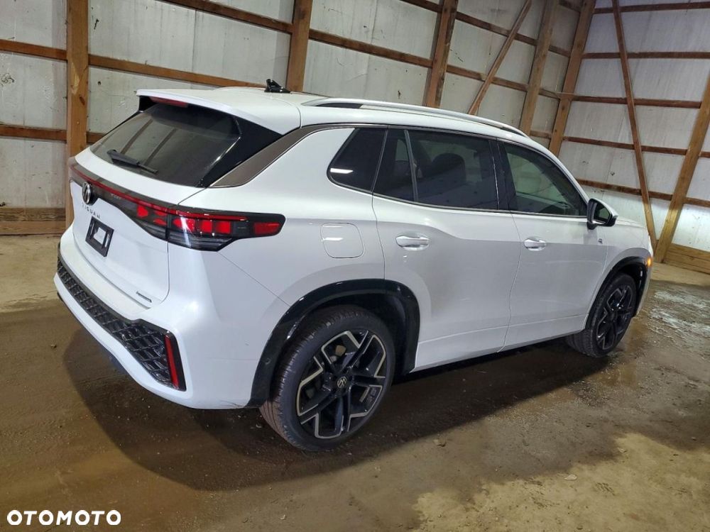 Volkswagen Tiguan - 4