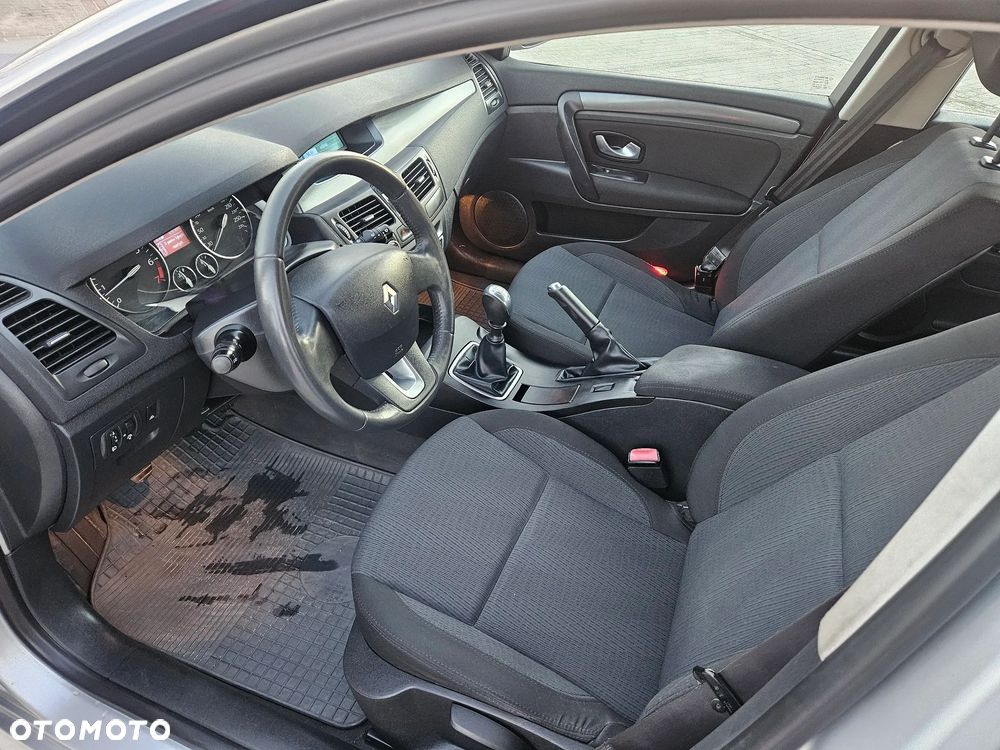 Renault Laguna 1.6 16V 110 Emotion - 9