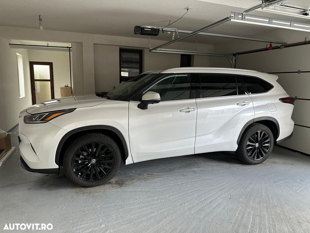 Toyota Highlander 2.5 L Dynamic Force 248CP Luxury Pearly - 3