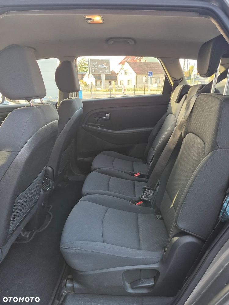 Kia Carens 1.6 GDI Business Line EU6 - 10