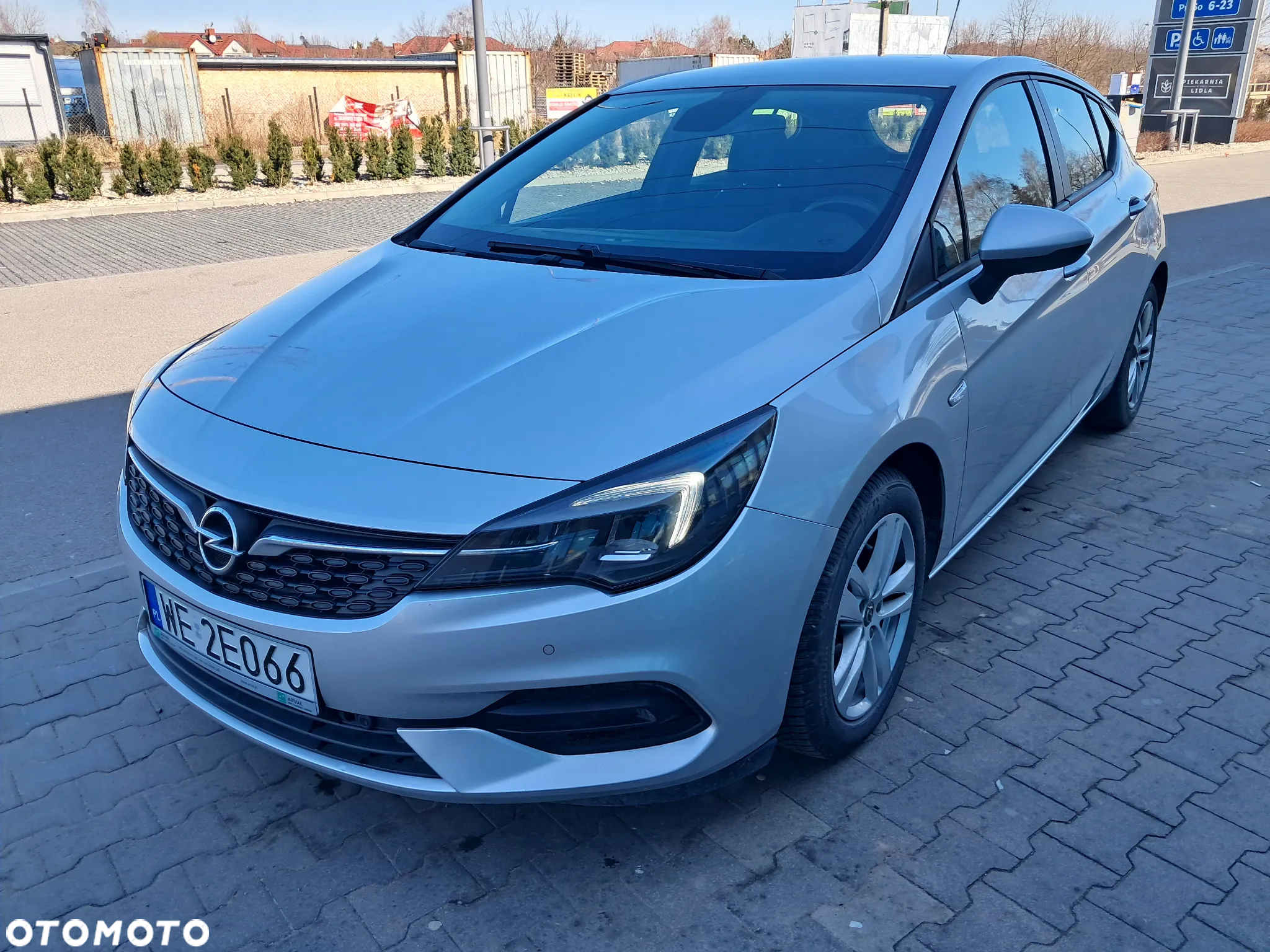 Opel Astra V 1.2 T Edition S&S - 17