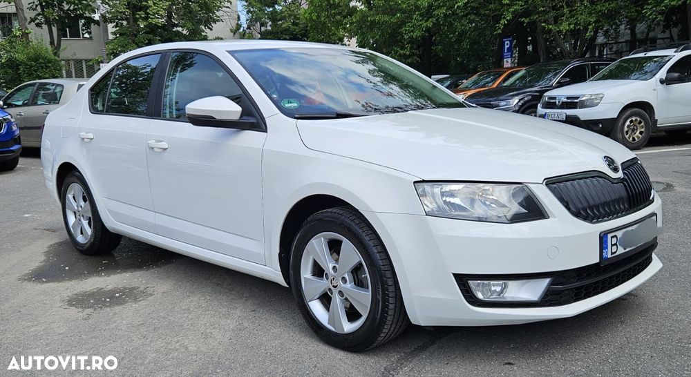 Skoda Octavia 2.0 TDI ELEGANCE - 2